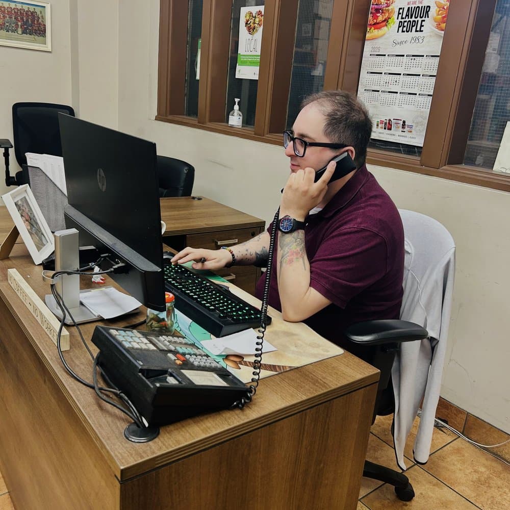 A Mercury Foodservice team member at the order desk